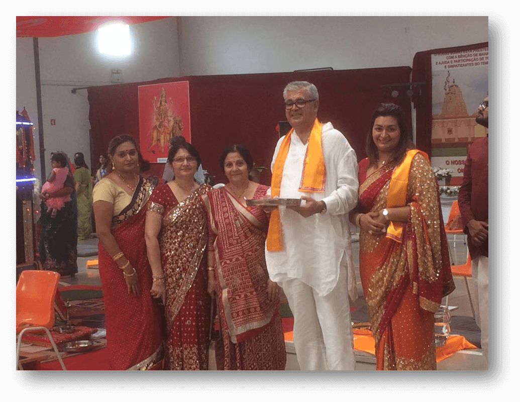 Yagya and aarti on the occasion of the ceremony of laying the foundation stone of the new Shiva Temple