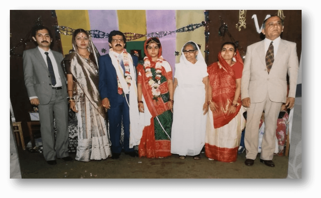 Wedding of Shreeman Vinod Pratapcim and Shreemati Pratibha Geiantilal, Lisbon 1986