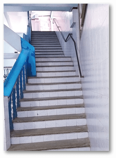 Steps that lead up to the main entrance of the cinema